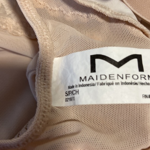 Ladies bodysuit need bra size S/P. New never worn - Picture 5 of 5